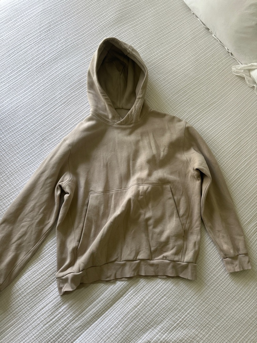 lululemon athletica Hoodie in Light Taupe